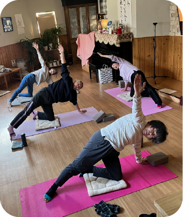 高倉チャペルで開催している一般教室・ヨガ